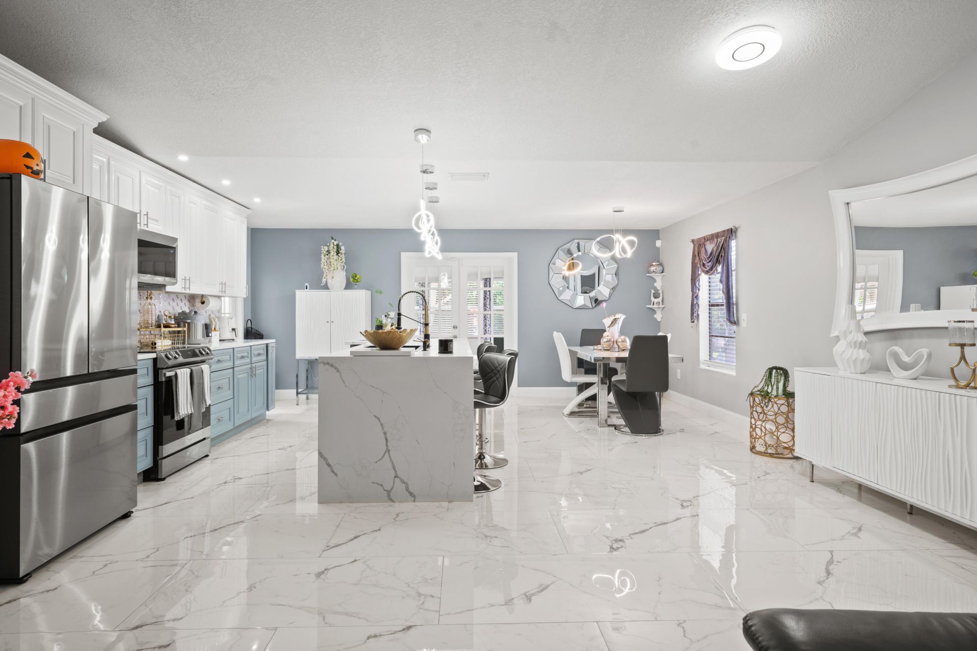 2456 SE Blackhorse Street, Port Saint Lucie, FL 34984 Photo