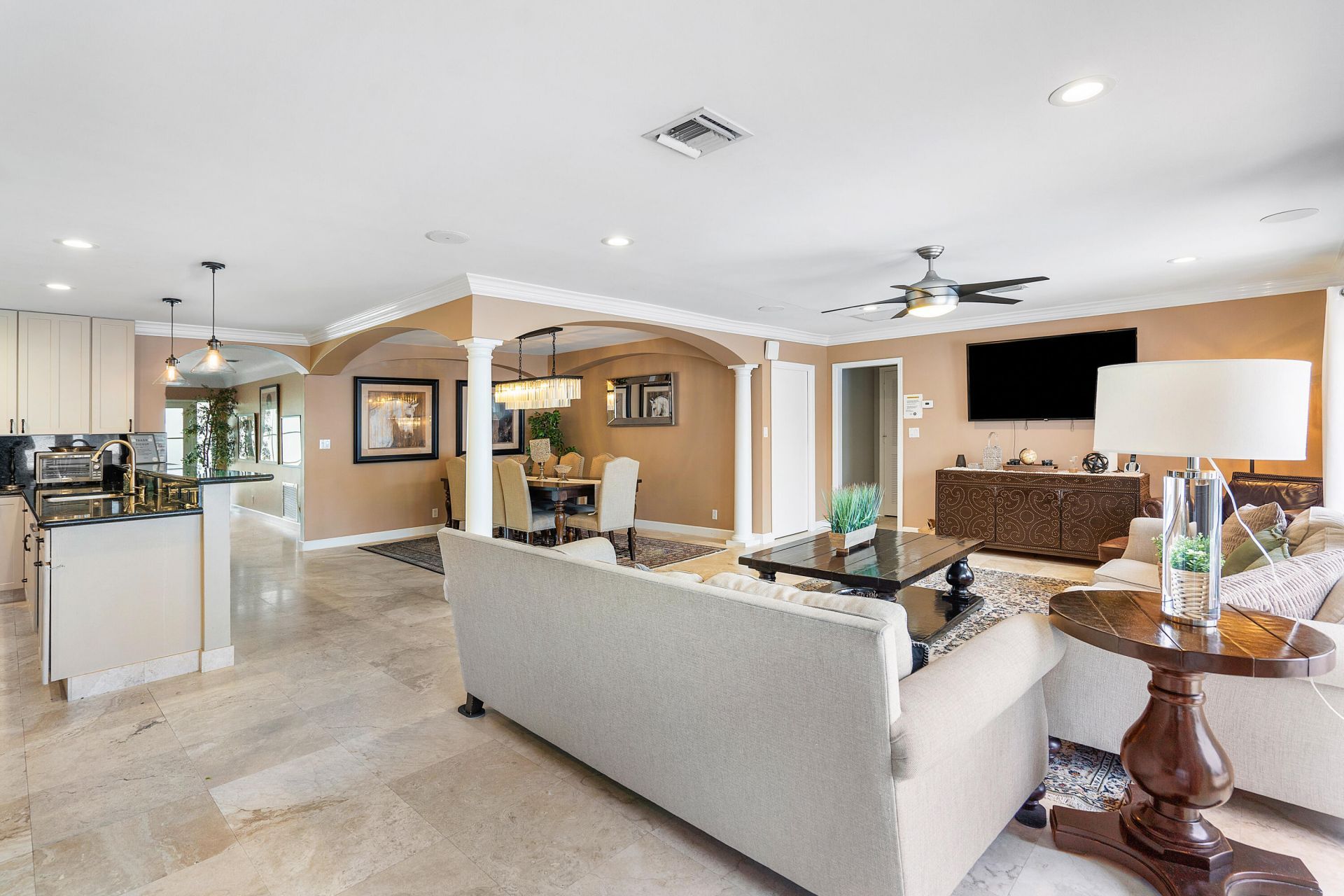 41 Castle Harbor Island, Fort Lauderdale, FL 33308 Photo