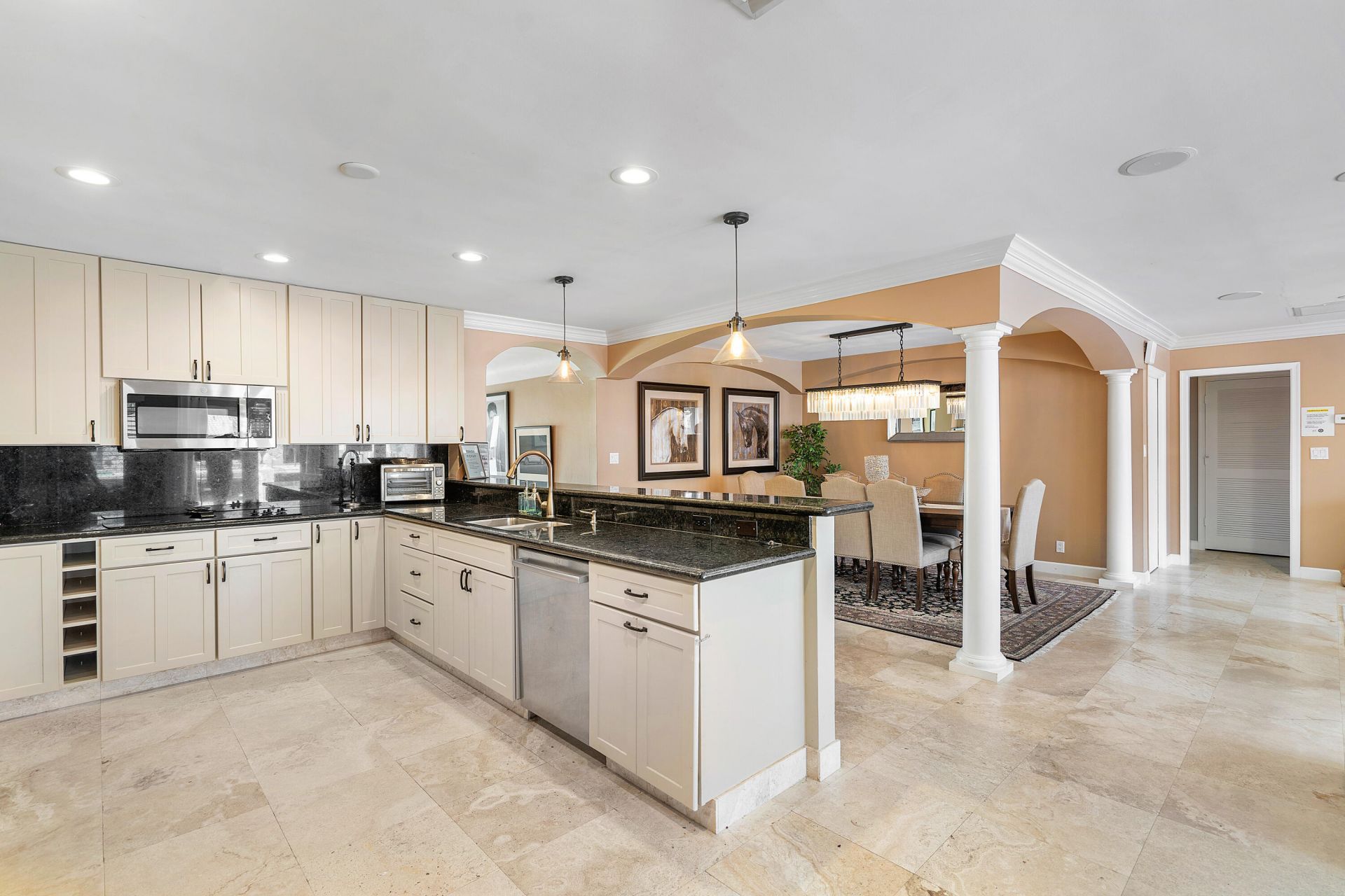 41 Castle Harbor Island, Fort Lauderdale, FL 33308 Photo