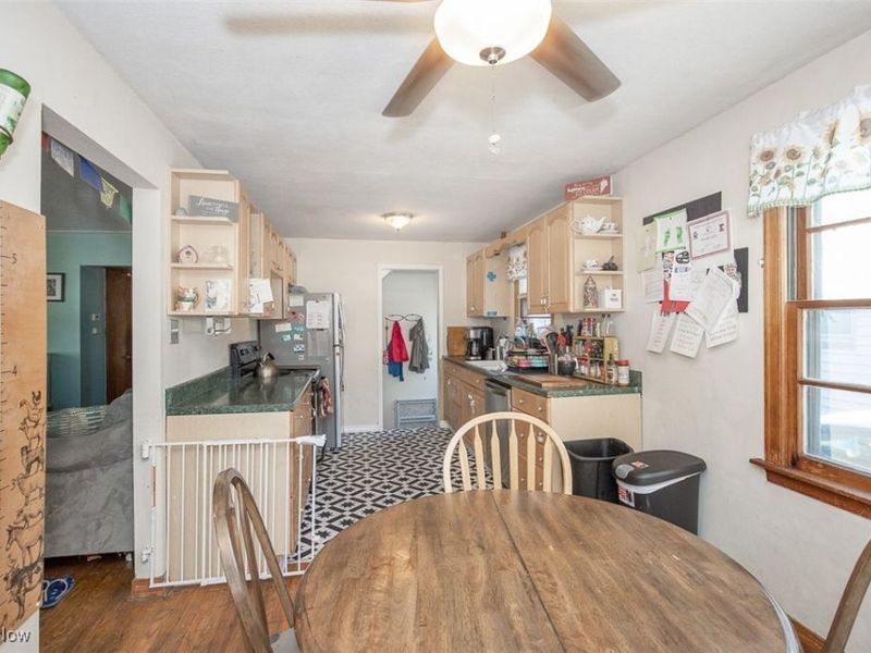 147 Bellfield Avenue, Elyria, OH 44035 Photo 18