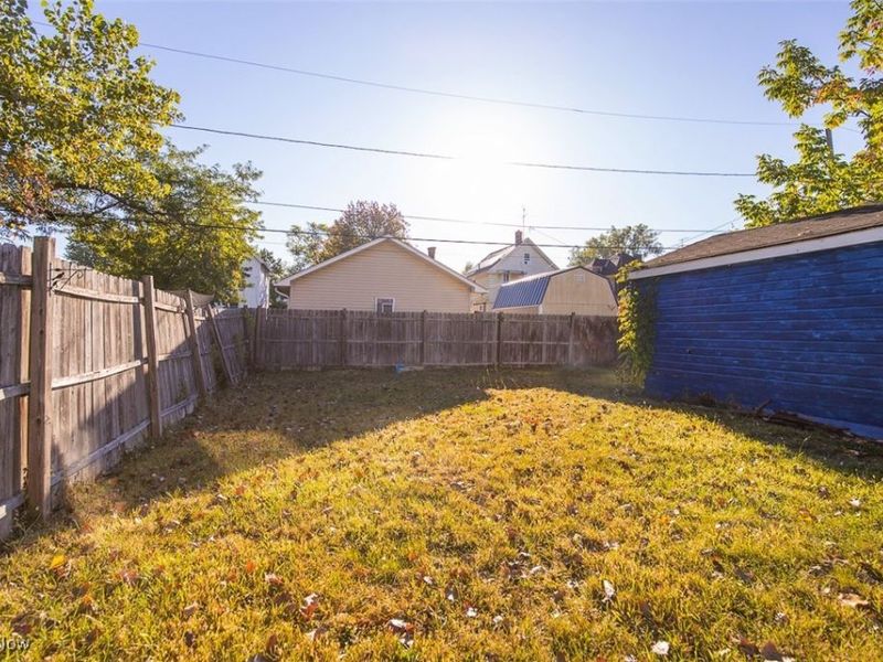 147 Bellfield Avenue, Elyria, OH 44035 Photo 27