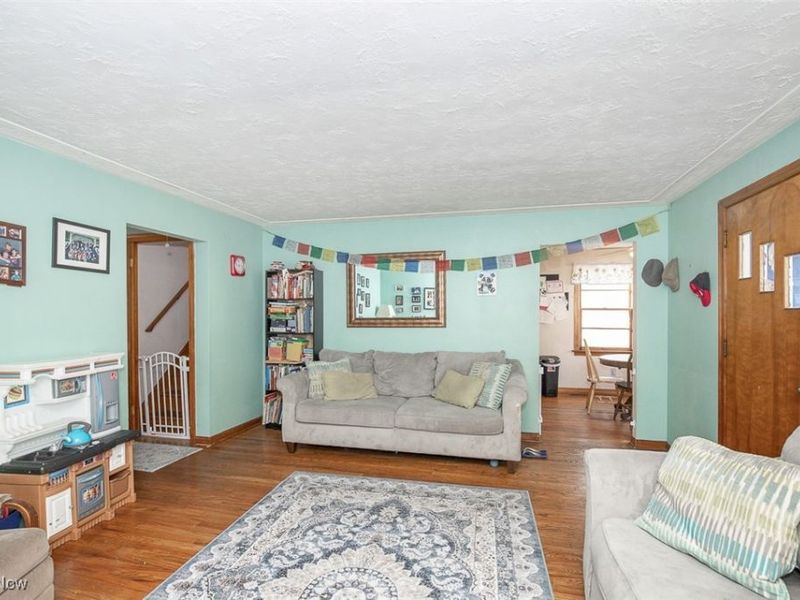 147 Bellfield Avenue, Elyria, OH 44035 Photo 5