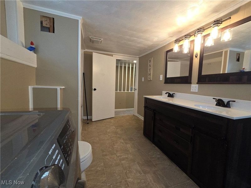 67 E Main Street, New Concord, OH 43762 Photo 18