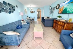 2000 Ocean Blvd. S photo 4