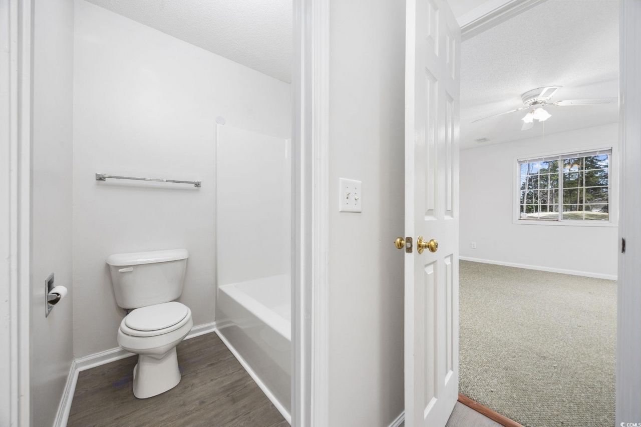 4430 Eastport Blvd. Photo 17