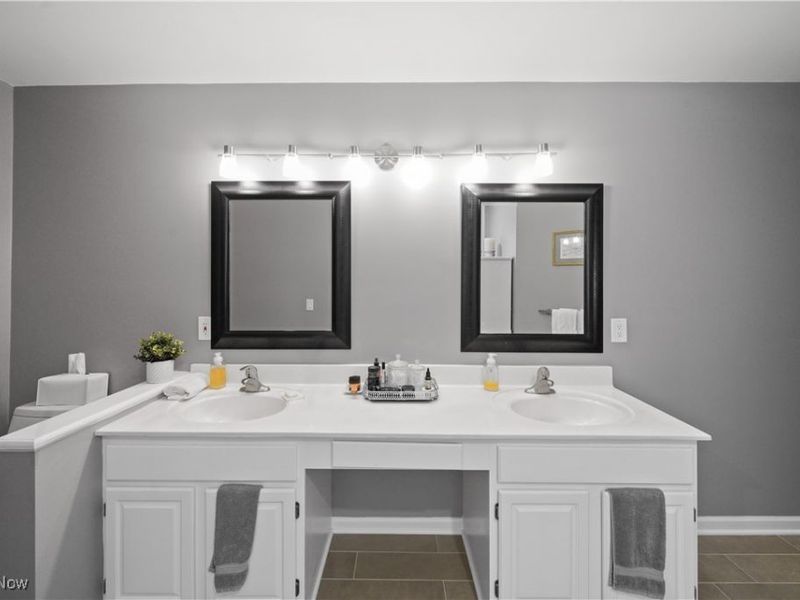 159 Royal Oak Drive, Aurora, OH 44202 Photo 10