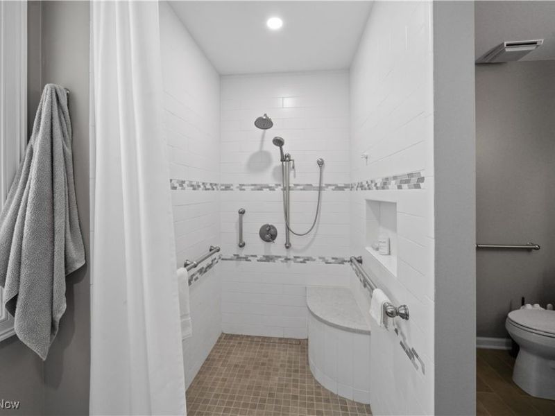 159 Royal Oak Drive, Aurora, OH 44202 Photo 11