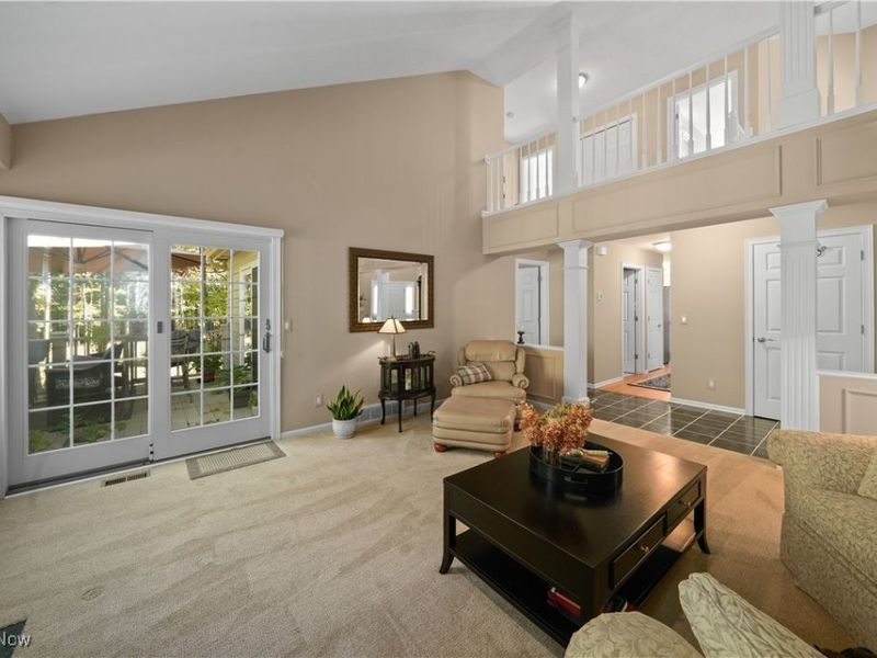 159 Royal Oak Drive, Aurora, OH 44202 Photo 4