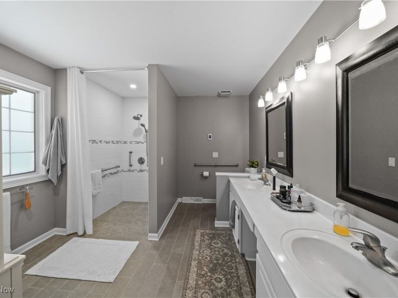 159 Royal Oak Drive, Aurora, OH 44202 Photo 9