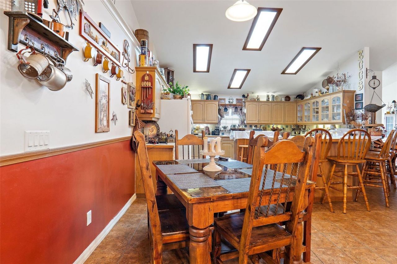 19355 SW 25th Place, Dunnellon, FL 34431 Photo