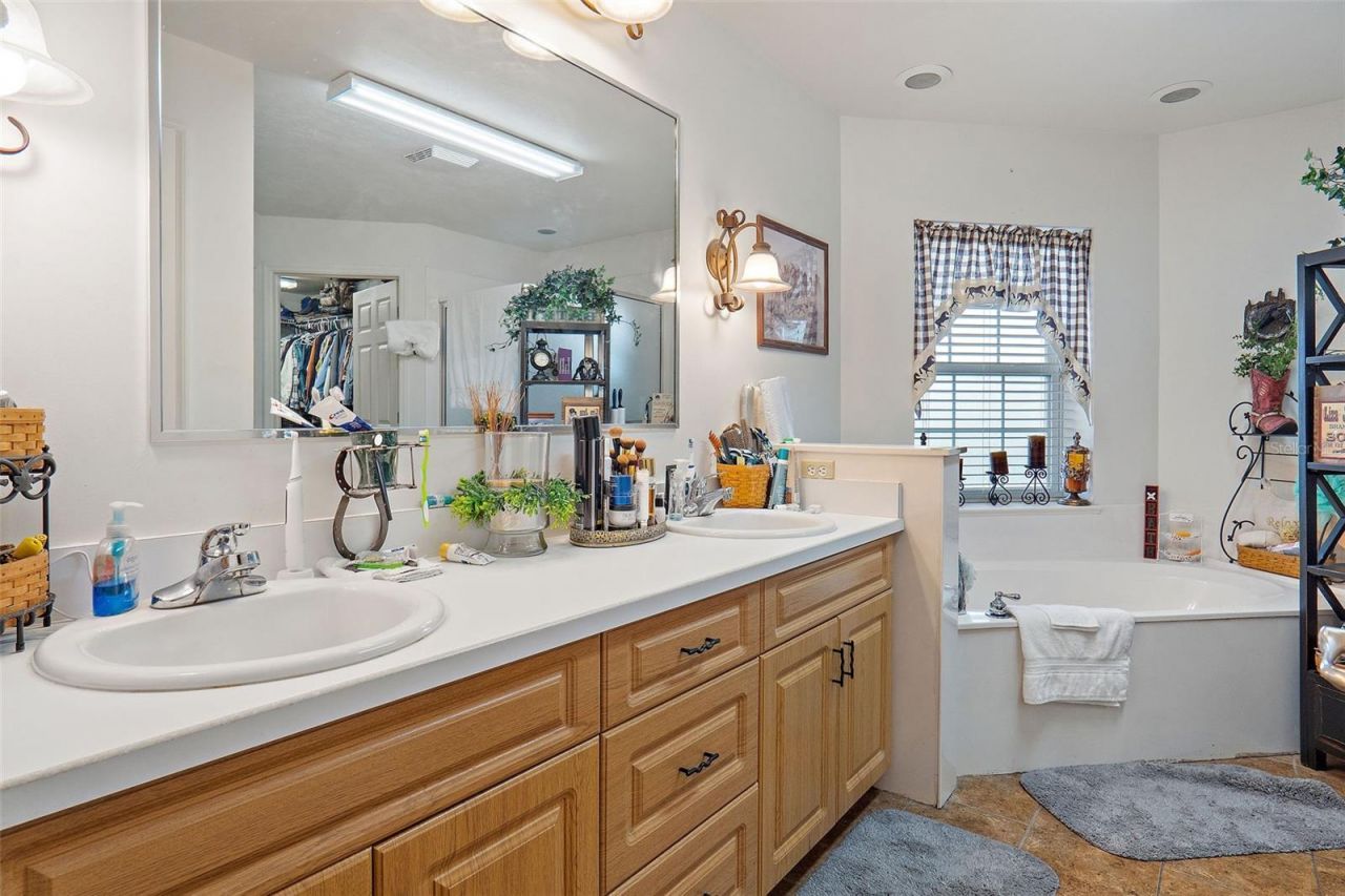 19355 SW 25th Place, Dunnellon, FL 34431 Photo