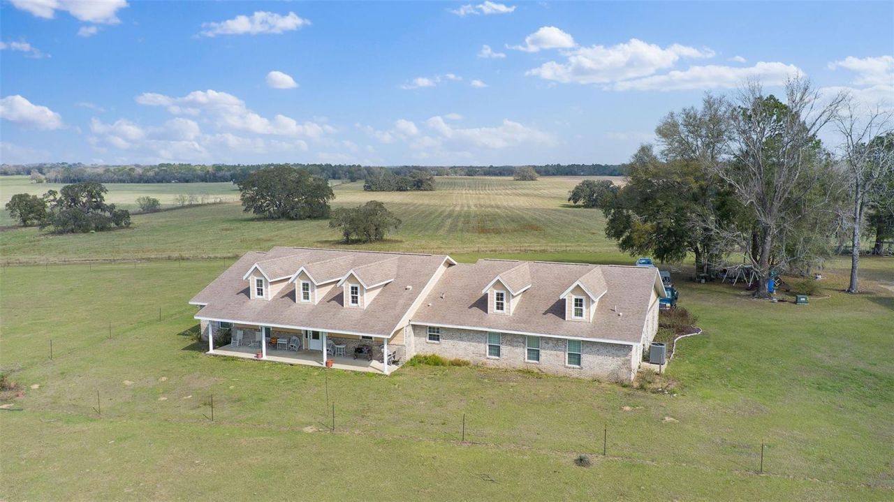 19355 SW 25th Place, Dunnellon, FL 34431 Photo