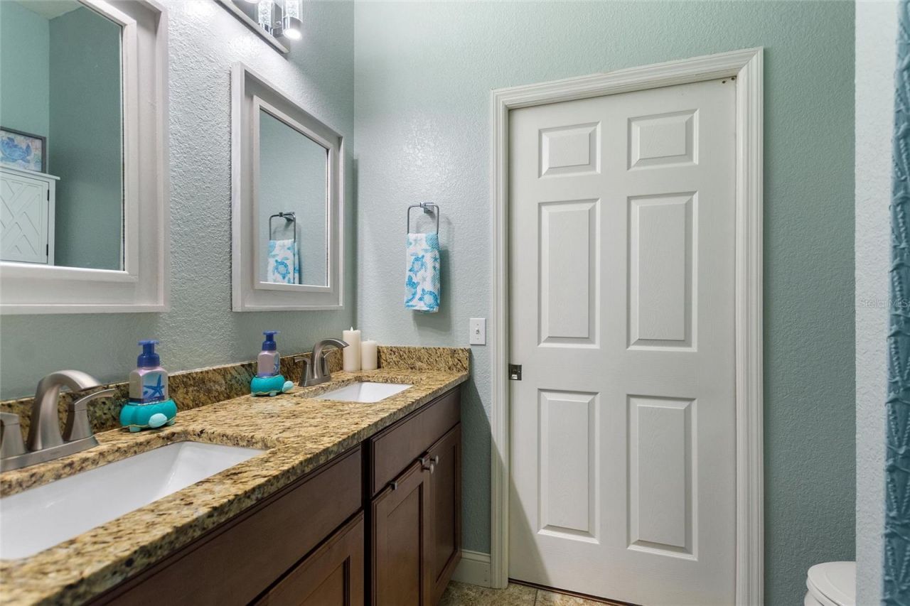 5104 52nd Avenue W, Bradenton, FL 34210 Photo