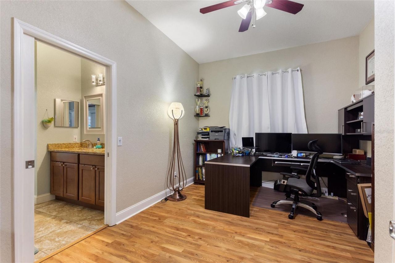 5104 52nd Avenue W, Bradenton, FL 34210 Photo