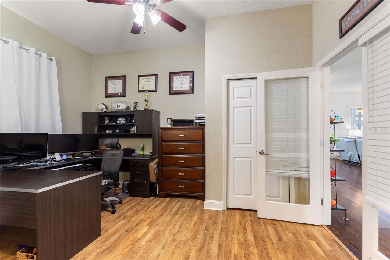 5104 52nd Avenue W, Bradenton, FL 34210 Photo