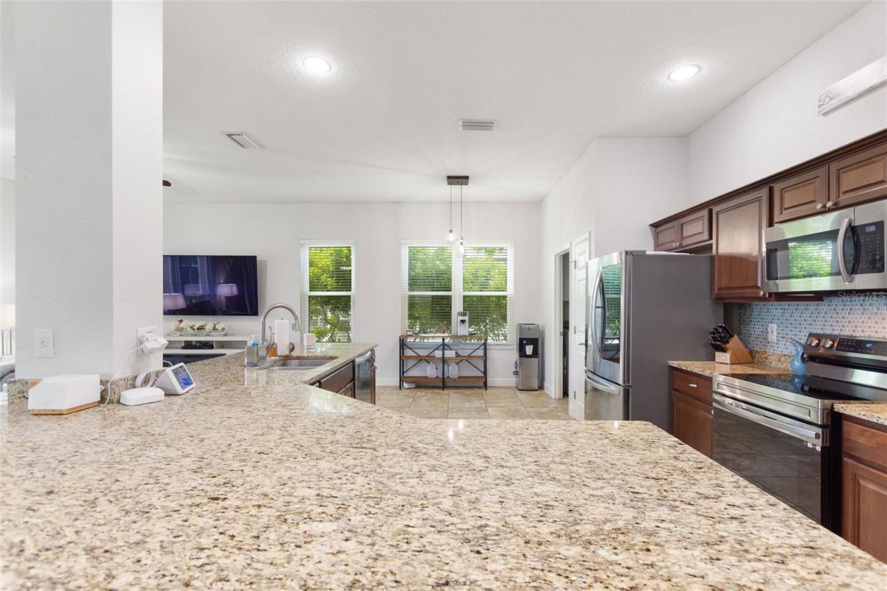 5104 52nd Avenue W, Bradenton, FL 34210 Photo