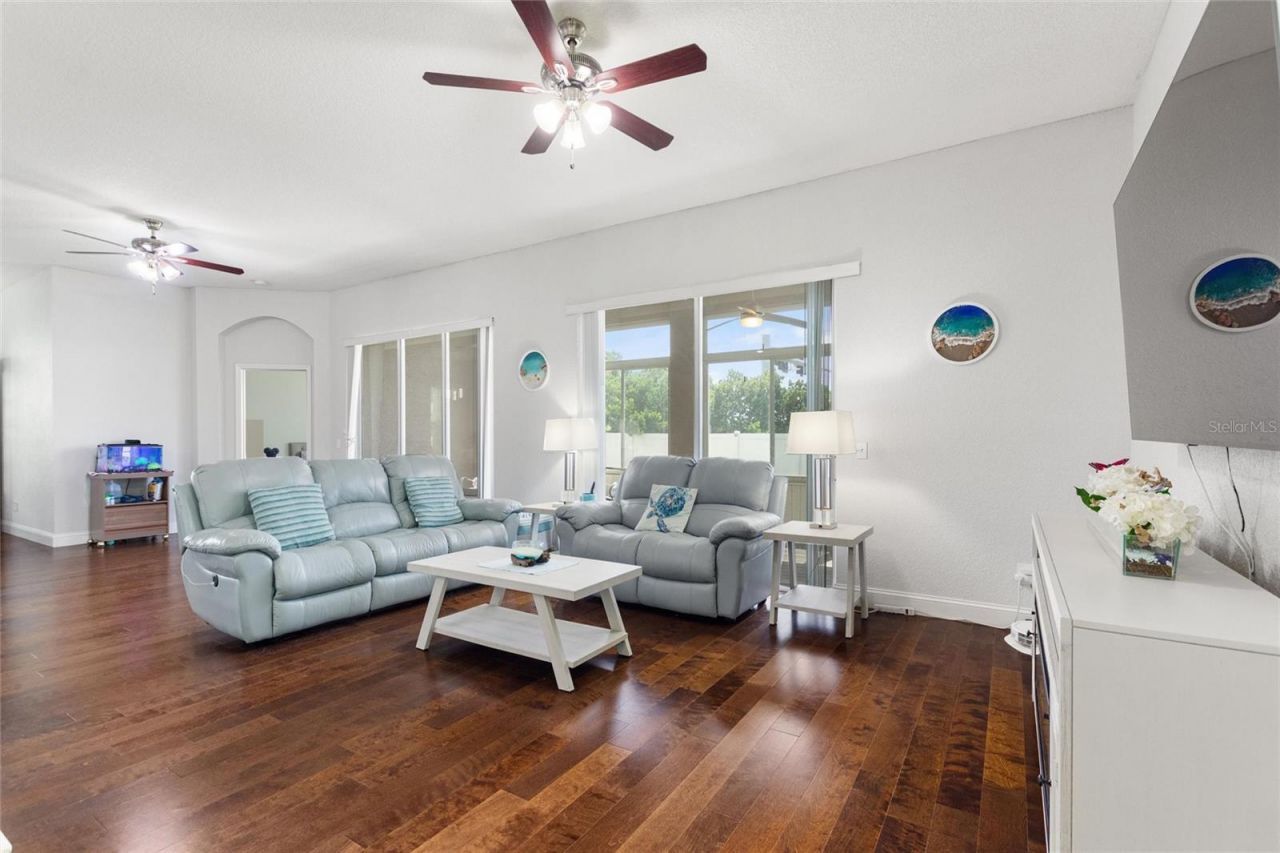 5104 52nd Avenue W, Bradenton, FL 34210 Photo