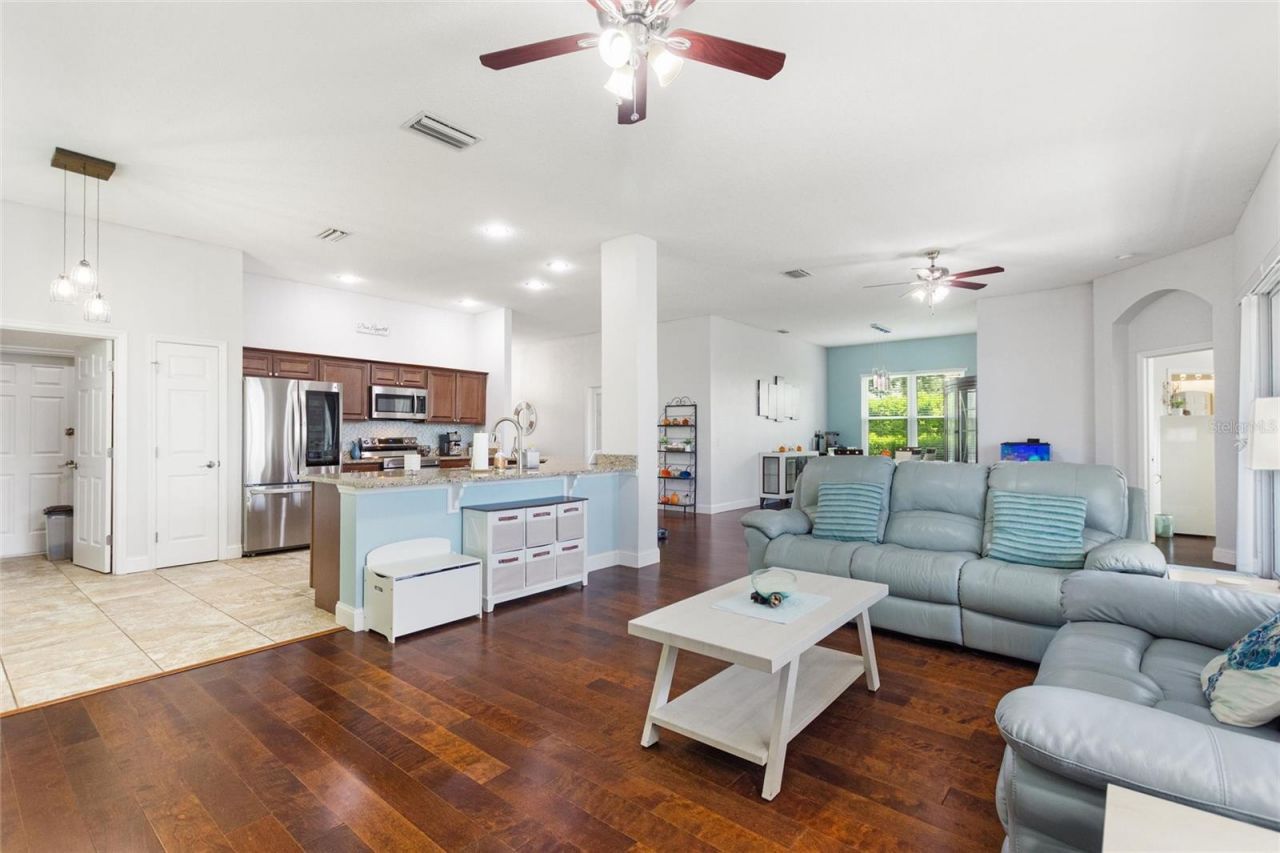 5104 52nd Avenue W, Bradenton, FL 34210 Photo