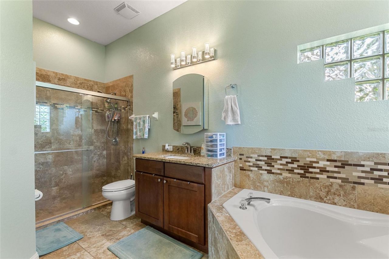 5104 52nd Avenue W, Bradenton, FL 34210 Photo