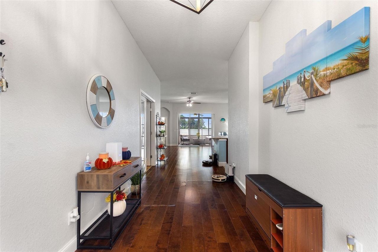 5104 52nd Avenue W, Bradenton, FL 34210 Photo