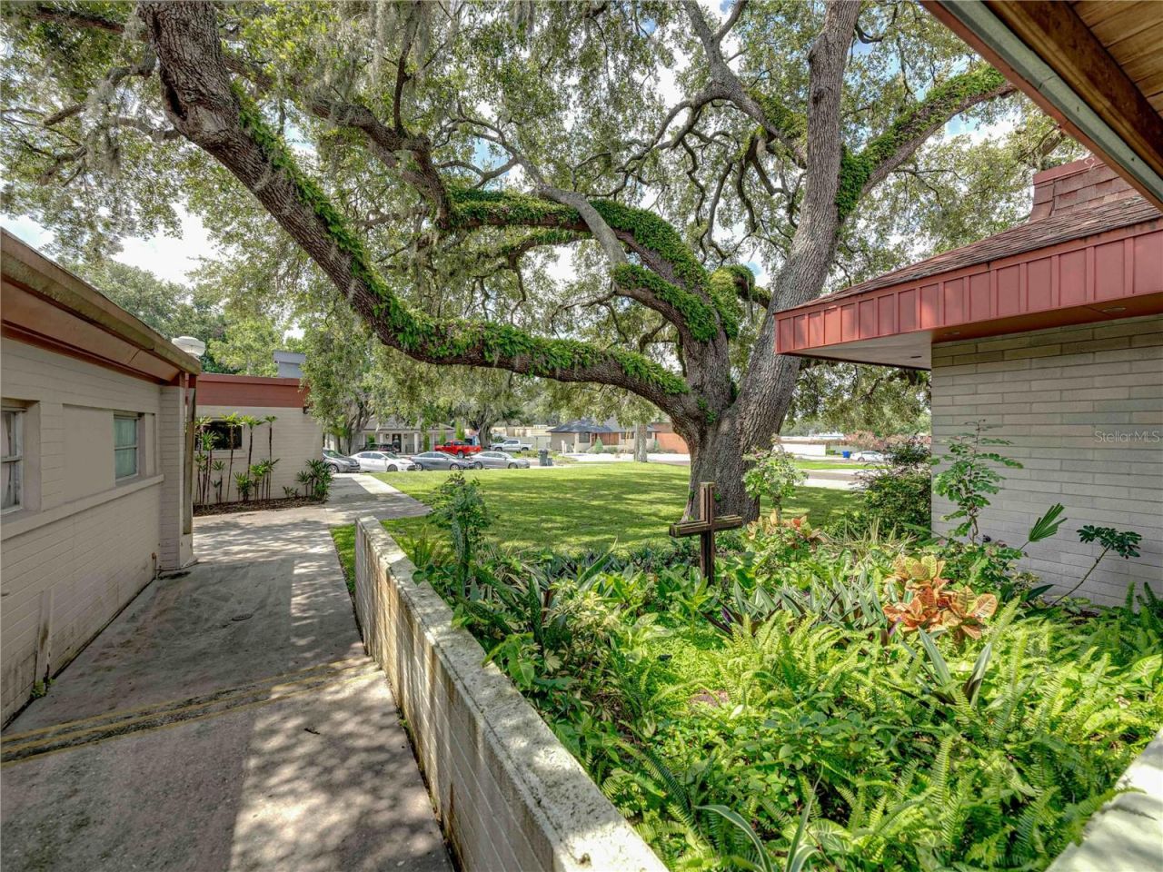 211 Easton Drive, Lakeland, FL 33803 Photo