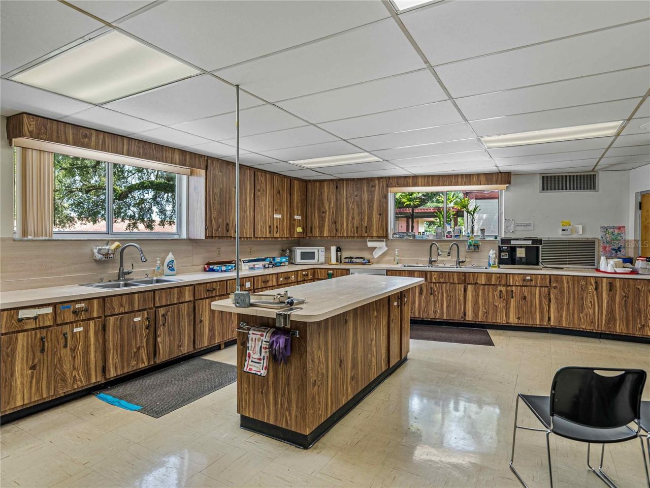 211 Easton Drive, Lakeland, FL 33803 Photo