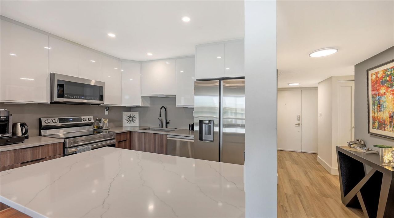 707 S Gulfstream Avenue, Unit 604, Sarasota, FL 34236 Photo