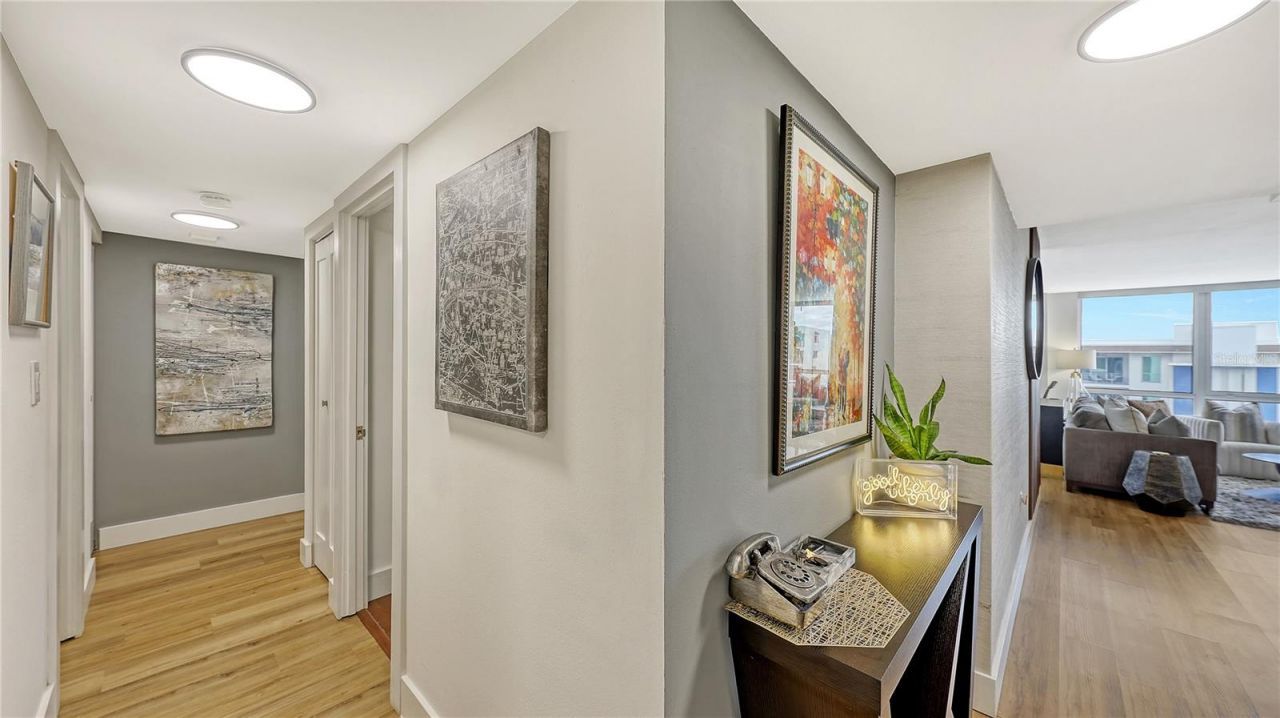 707 S Gulfstream Avenue, Unit 604, Sarasota, FL 34236 Photo