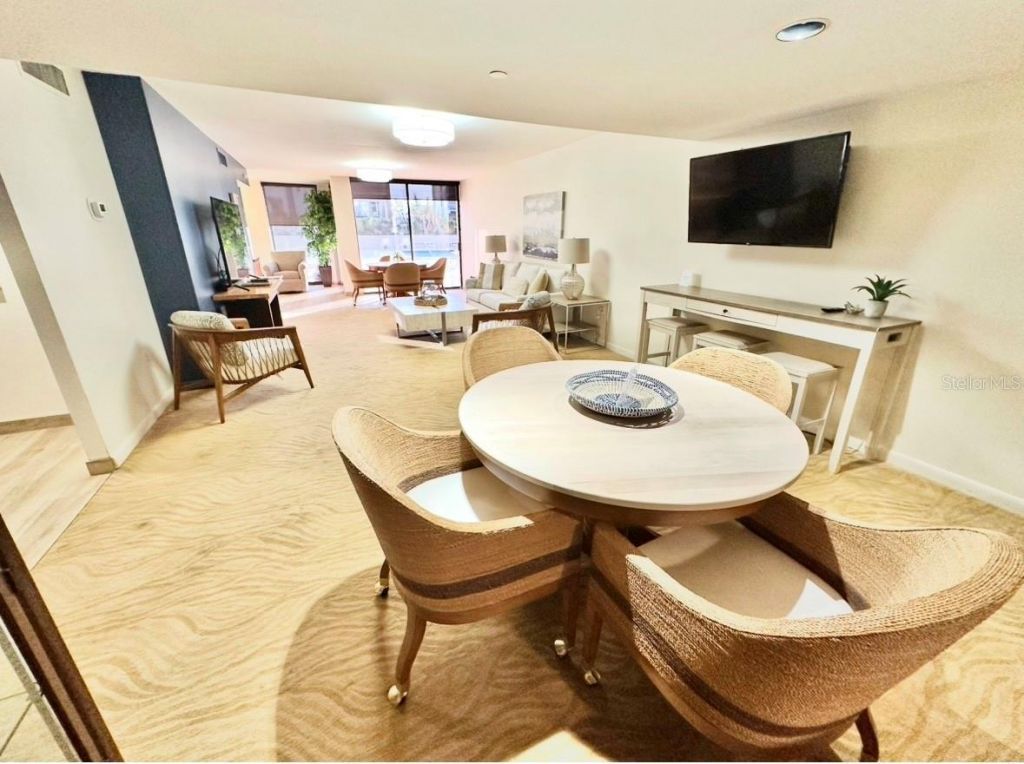 707 S Gulfstream Avenue, Unit 604, Sarasota, FL 34236 Photo