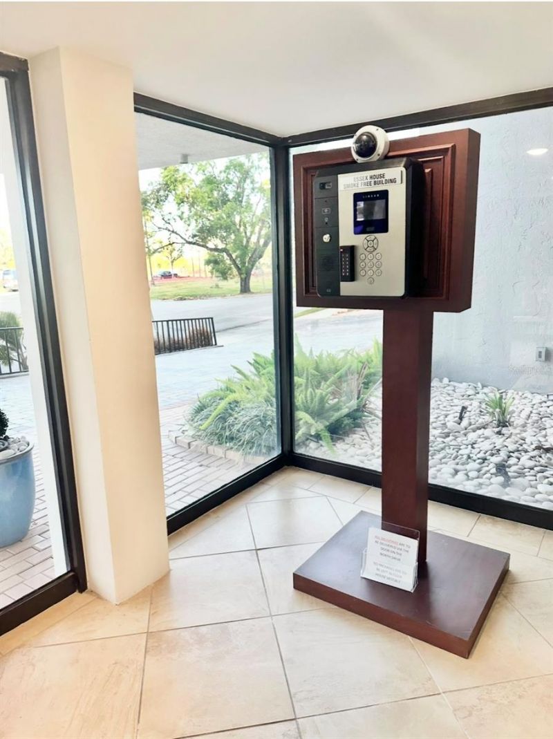 707 S Gulfstream Avenue, Unit 604, Sarasota, FL 34236 Photo