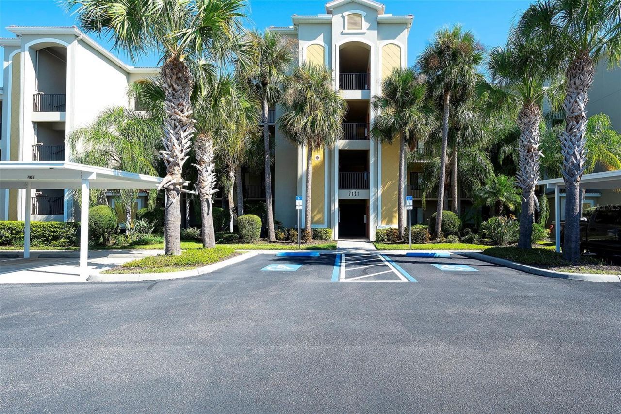 7121 River Hammock Drive, Unit 303, Bradenton, FL 34212 Photo