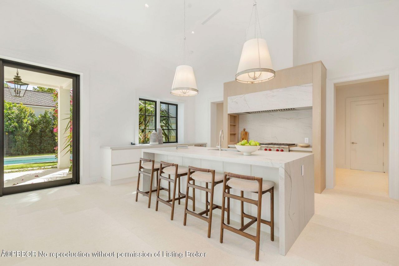 215 Summa Street, West Palm Beach, FL 33405 Photo