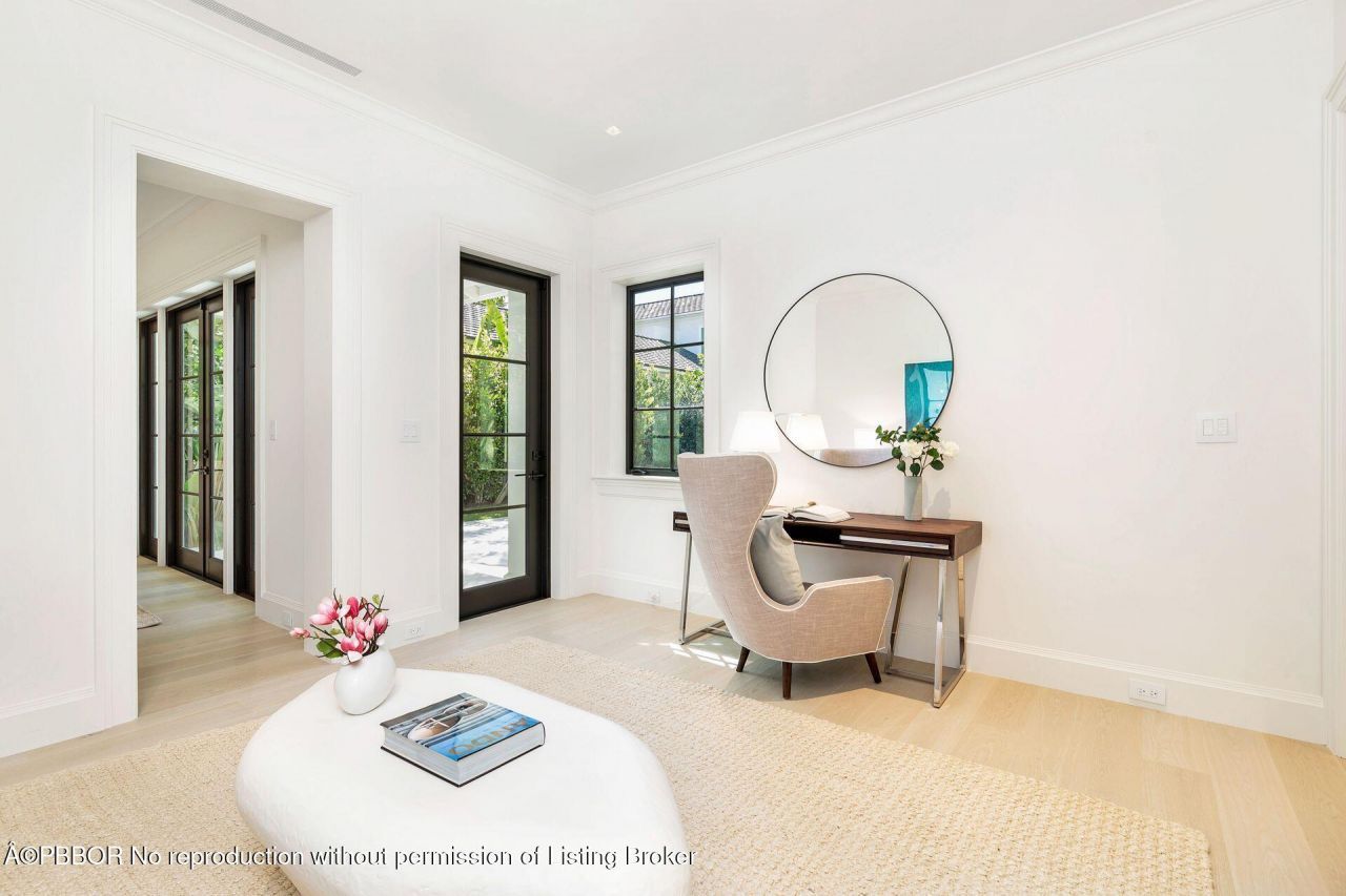 215 Summa Street, West Palm Beach, FL 33405 Photo