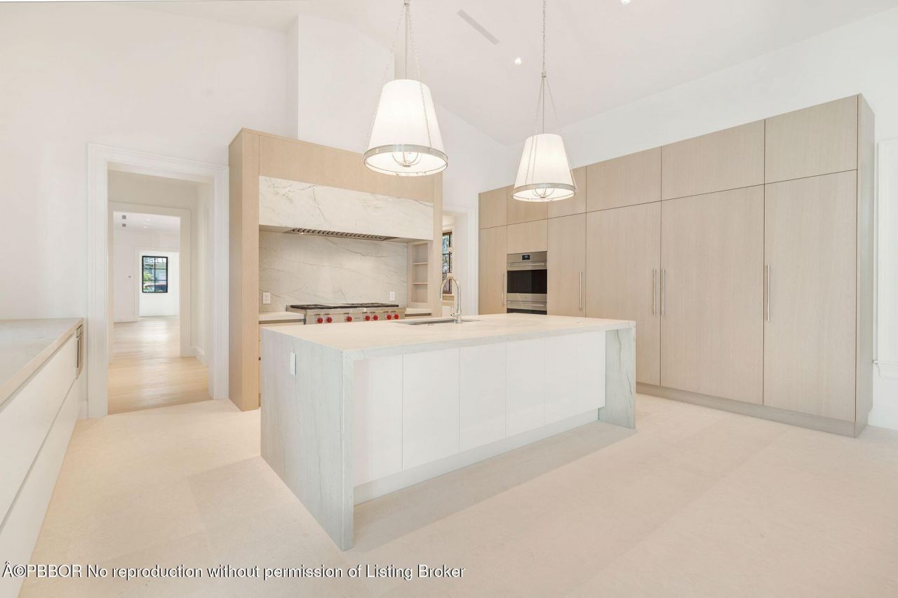 215 Summa Street, West Palm Beach, FL 33405 Photo