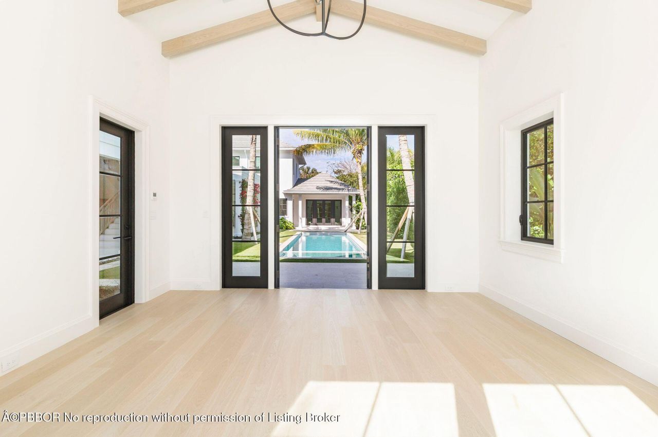 215 Summa Street, West Palm Beach, FL 33405 Photo