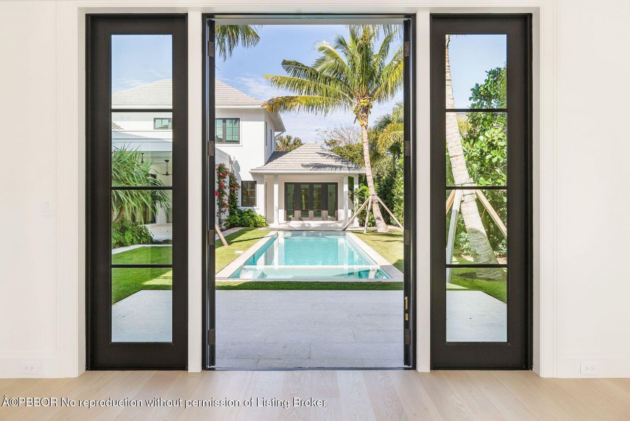 215 Summa Street, West Palm Beach, FL 33405 Photo