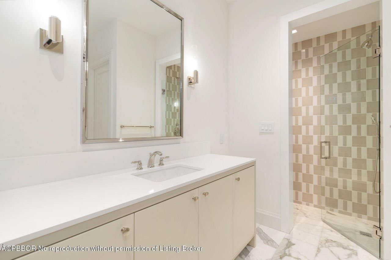 215 Summa Street, West Palm Beach, FL 33405 Photo