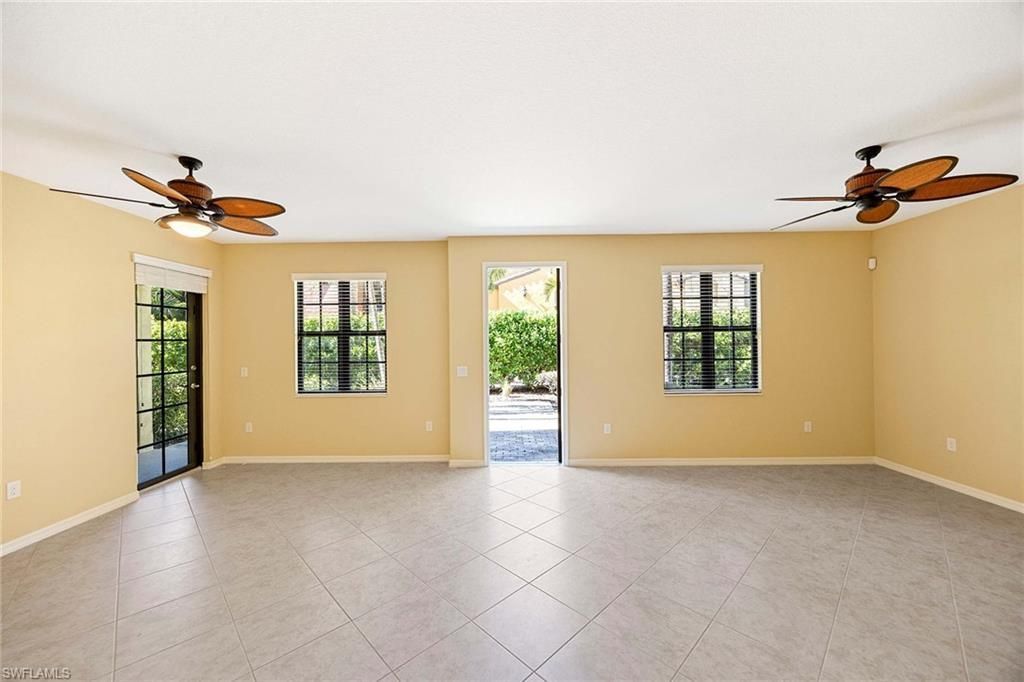 9036 Alturas St, Unit 3603, Naples, FL 34113 Photo