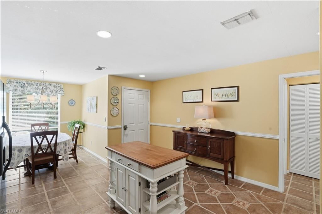 1120 Sarah Jean Cir, Unit B204, Naples, FL 34110 Photo