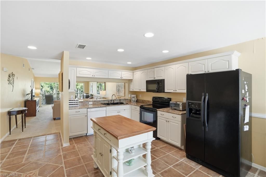 1120 Sarah Jean Cir, Unit B204, Naples, FL 34110 Photo
