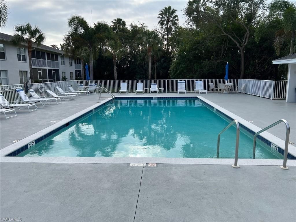 1120 Sarah Jean Cir, Unit B204, Naples, FL 34110 Photo