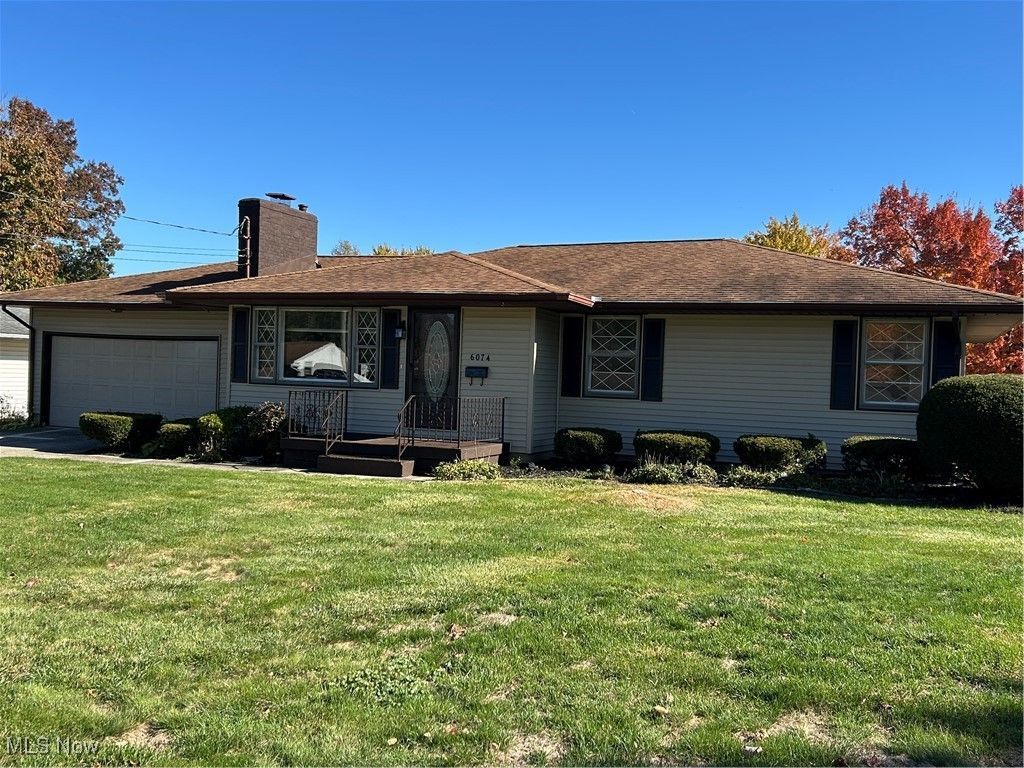 6074 Frontier Drive, Poland, OH 44514 Main Photo