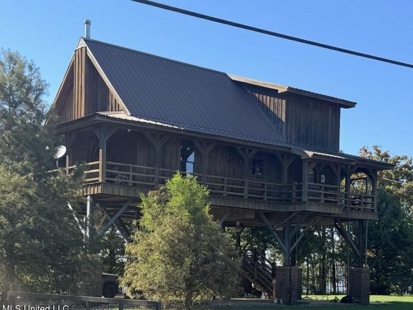 4011 Lake Mary Road, Woodville, MS 39669