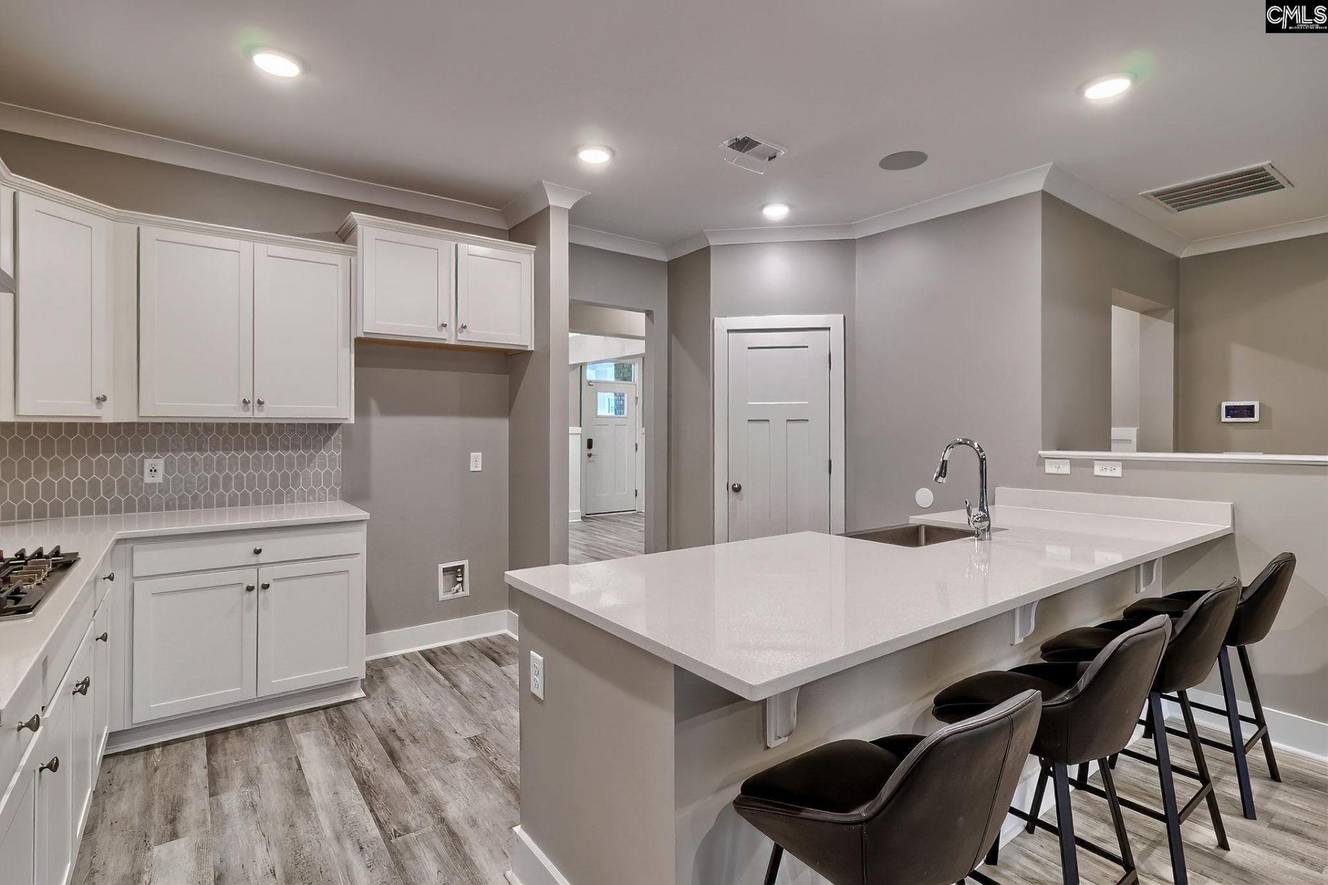 424 Lombard Way Photo 11