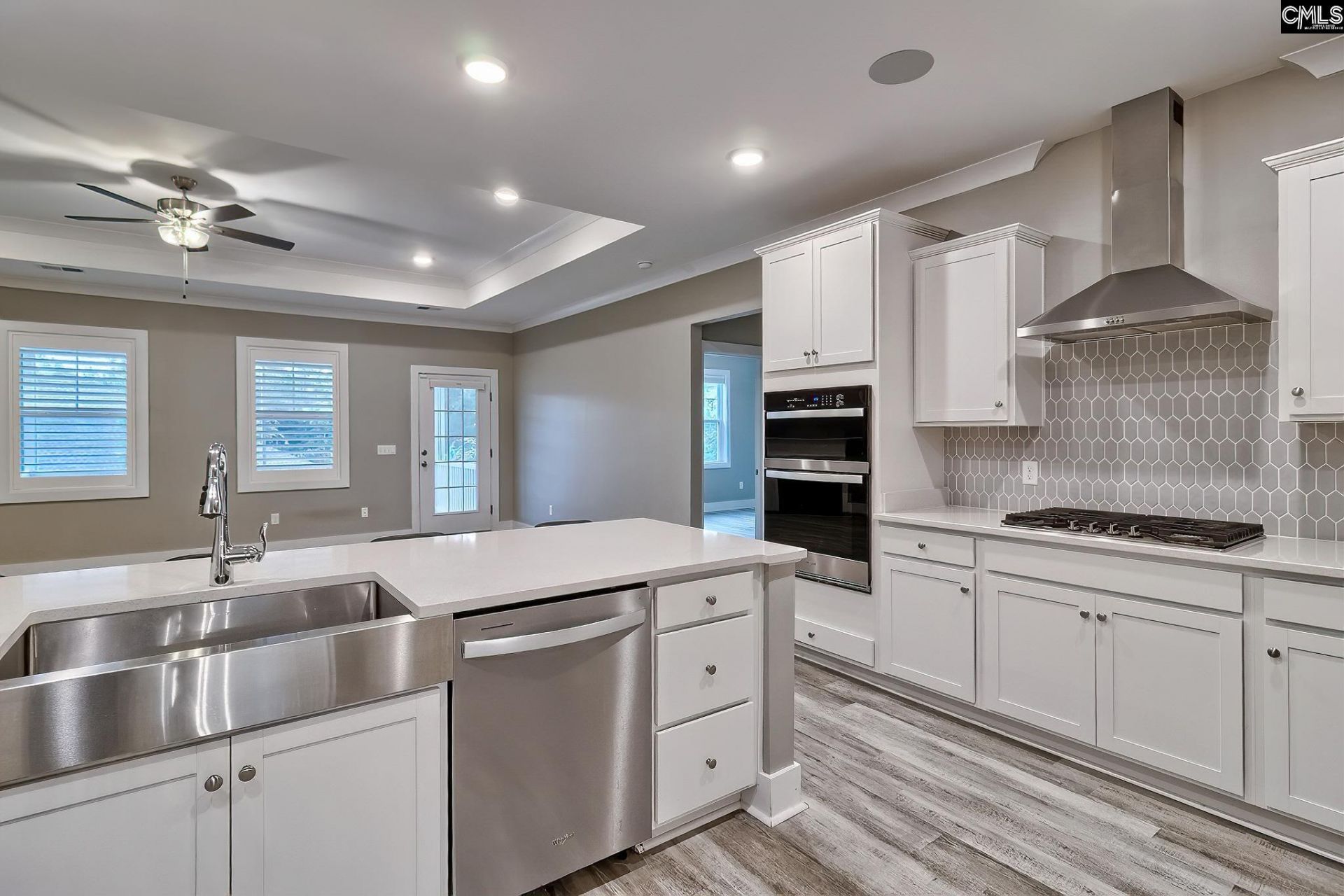 424 Lombard Way Photo 13