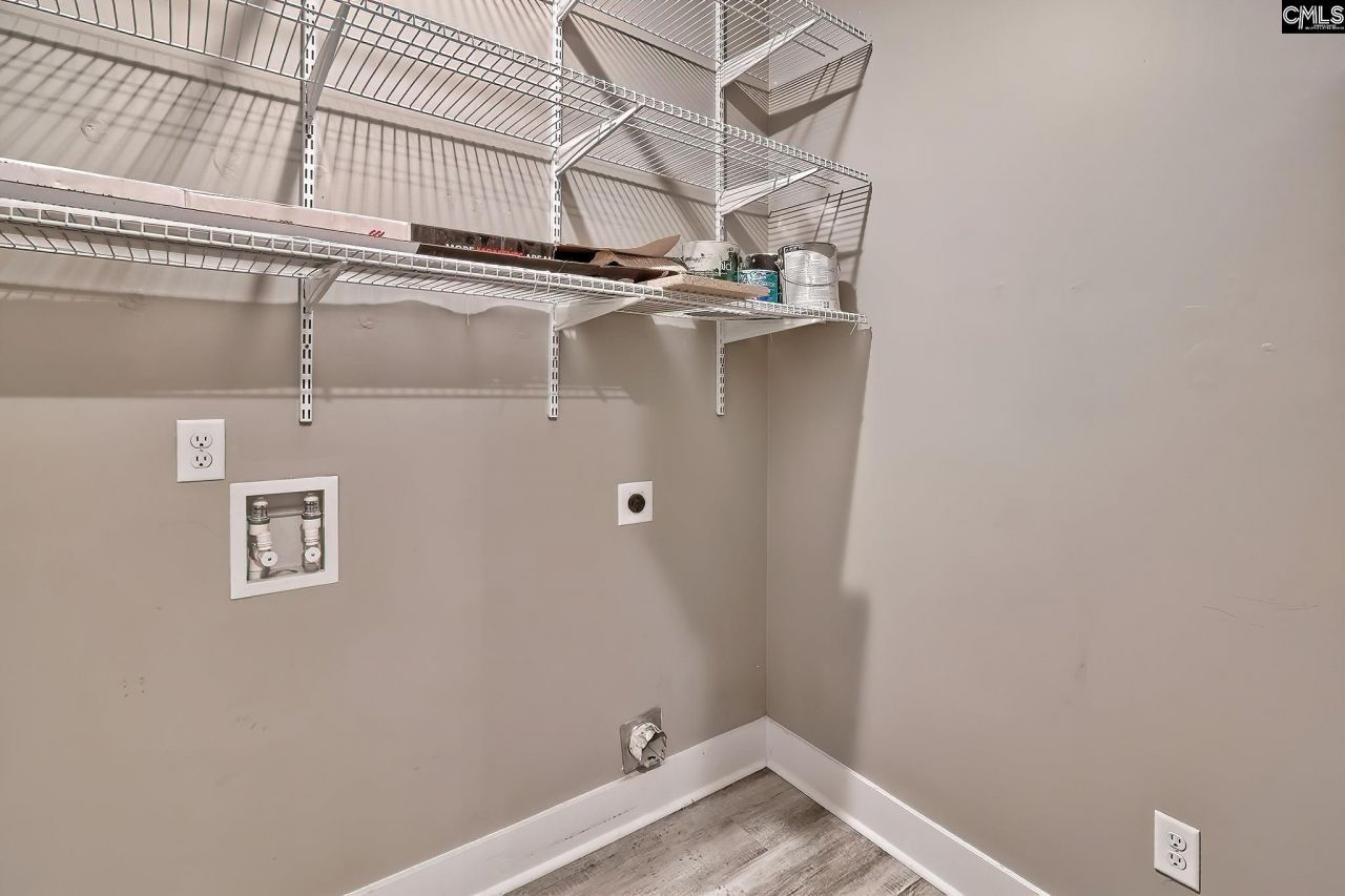 424 Lombard Way Photo 34