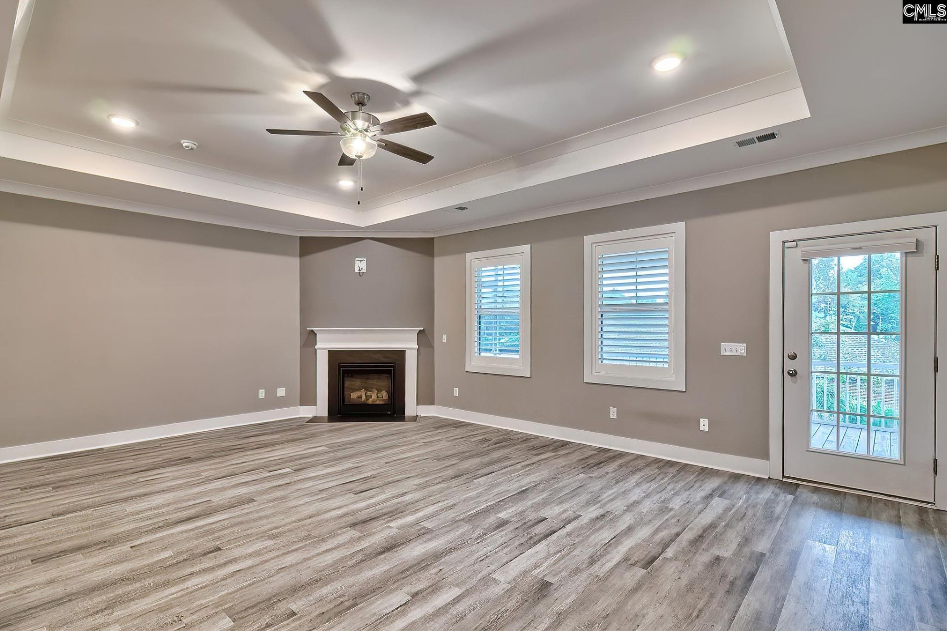 424 Lombard Way Photo 8