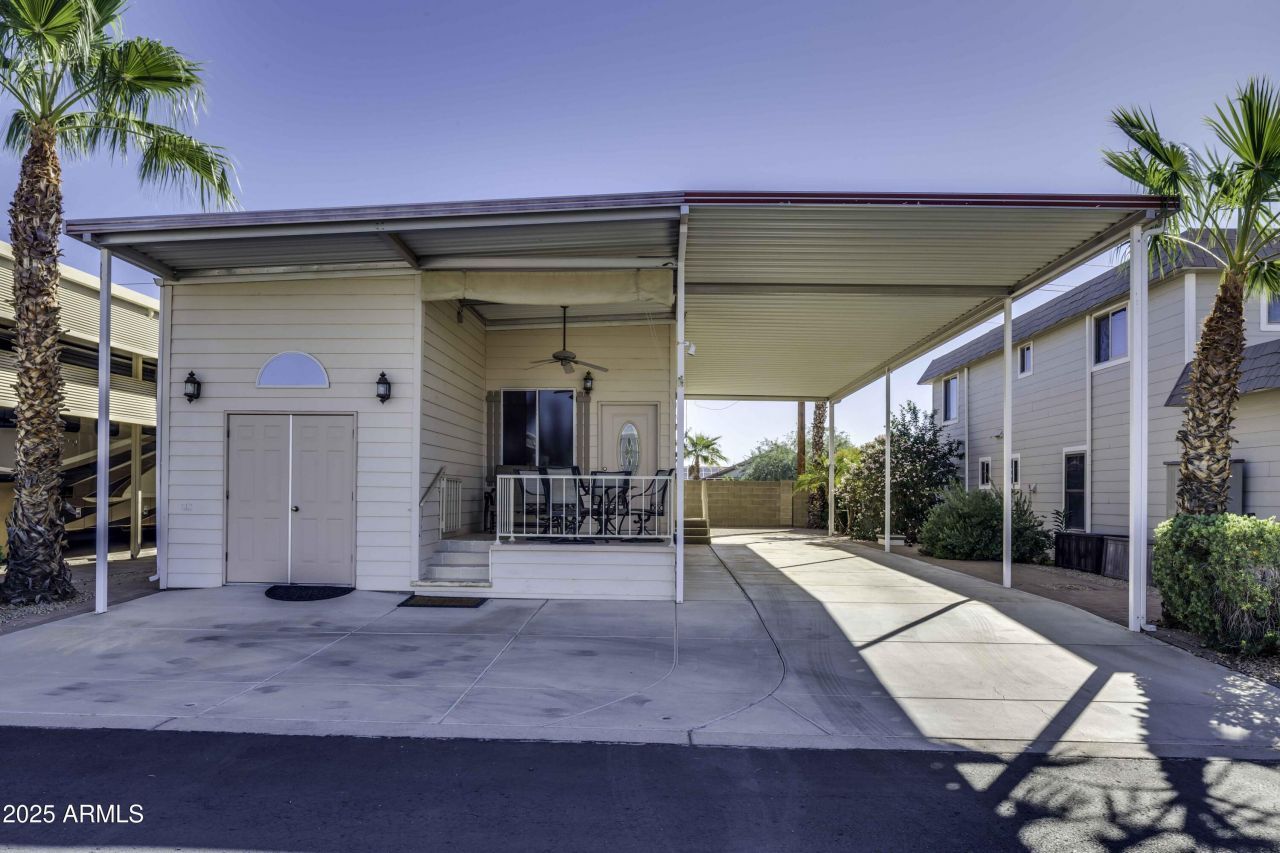 17200 W Bell Road, Lot #1425, Surprise, AZ 85374 Main Photo