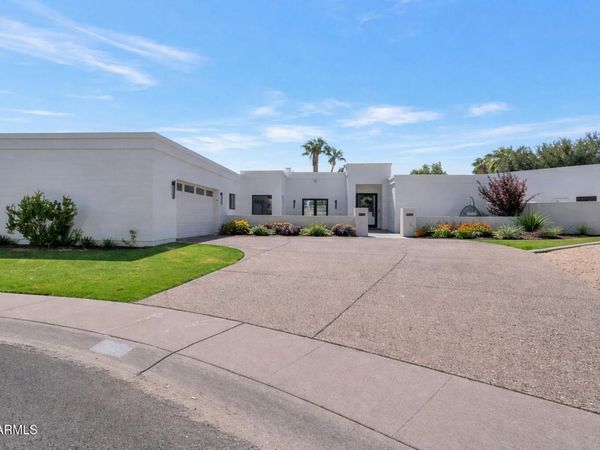 9027 N 82ND Street, Scottsdale, AZ 85258