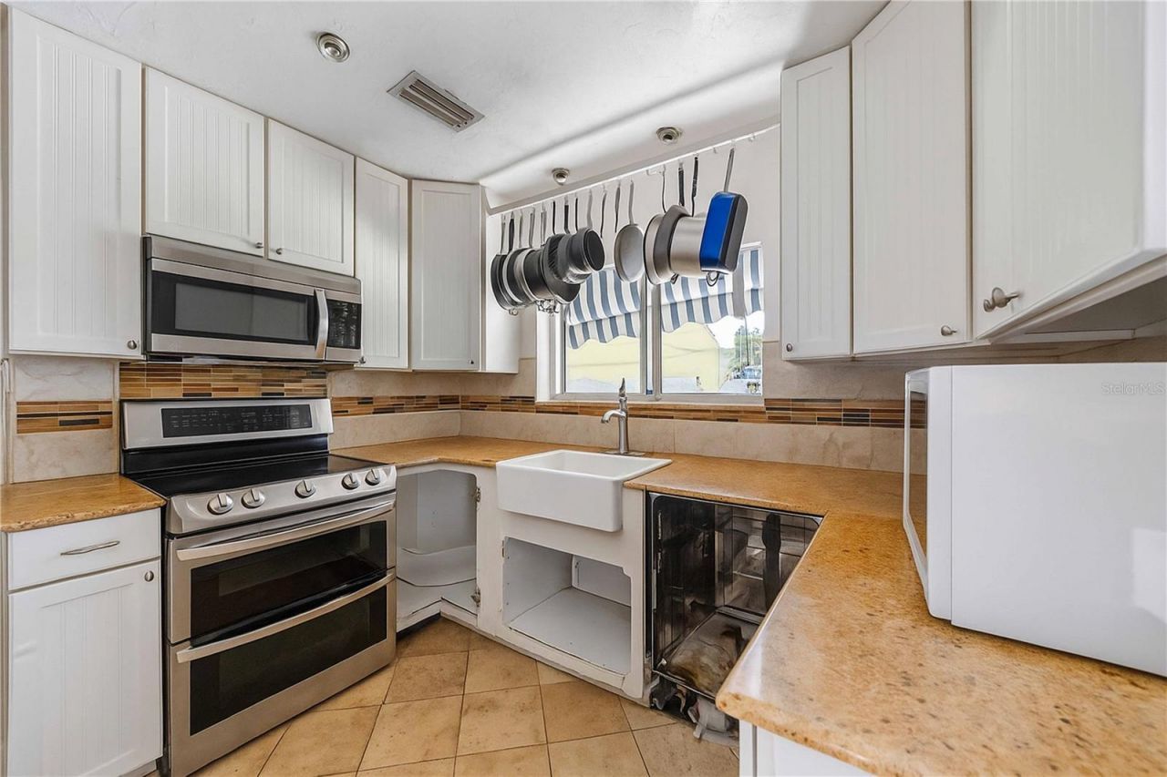 2507 Riverview Boulevard, Bradenton, FL 34205 Photo